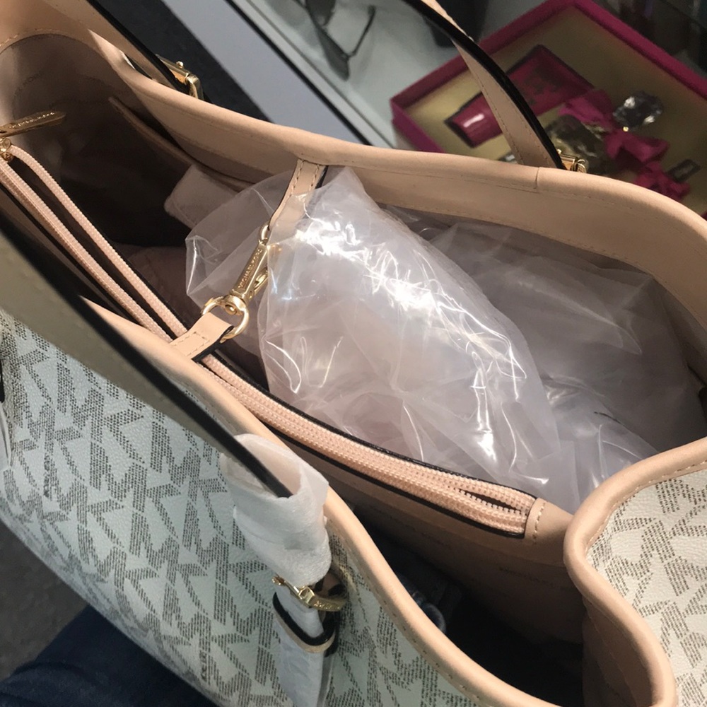 MK bag๐๐๐ - Picture 4 of 4
